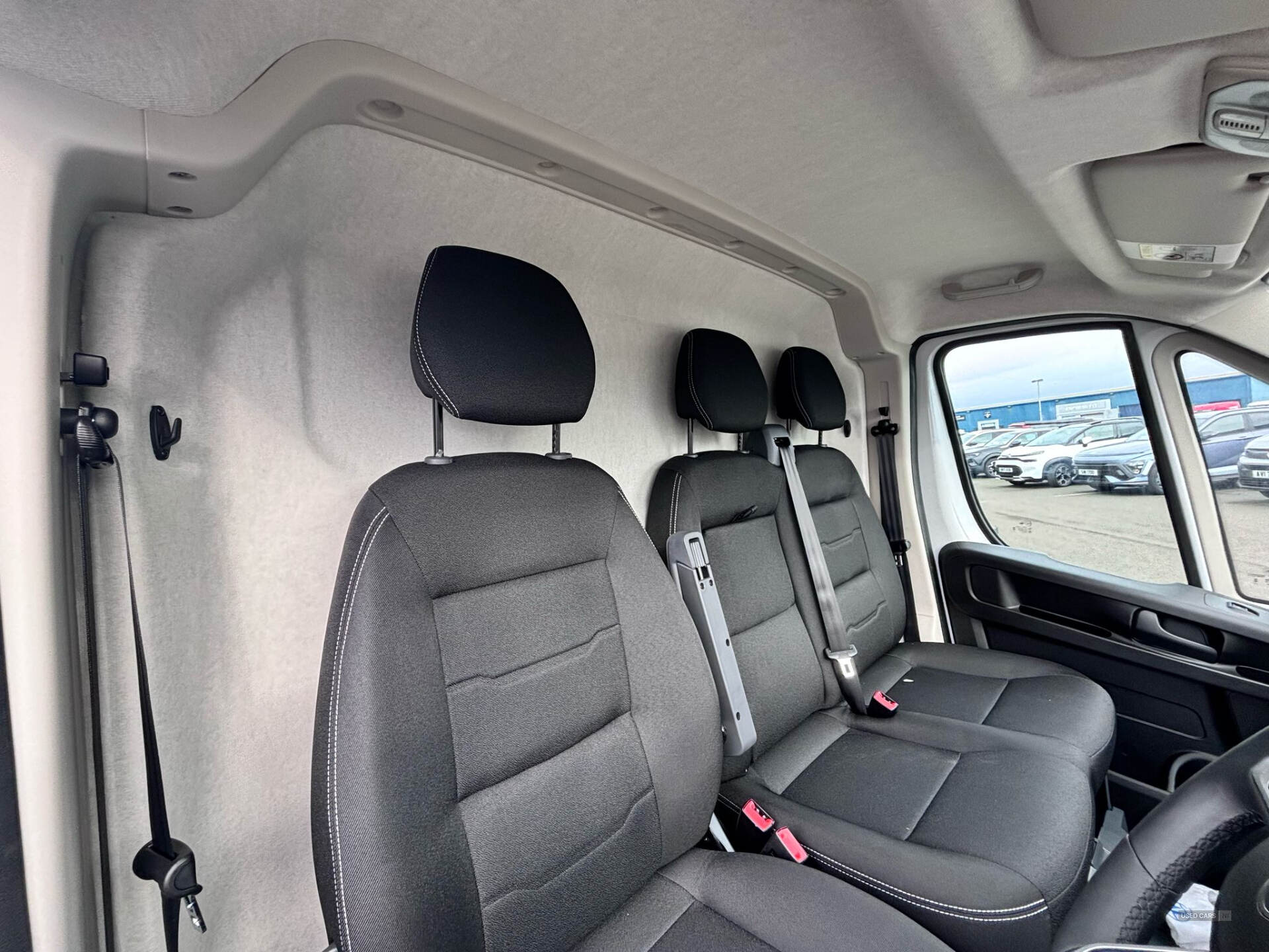 Mar 2025 Citroen Relay 2.2bhdi 140bhp Enterprise 1500KG L2H2
