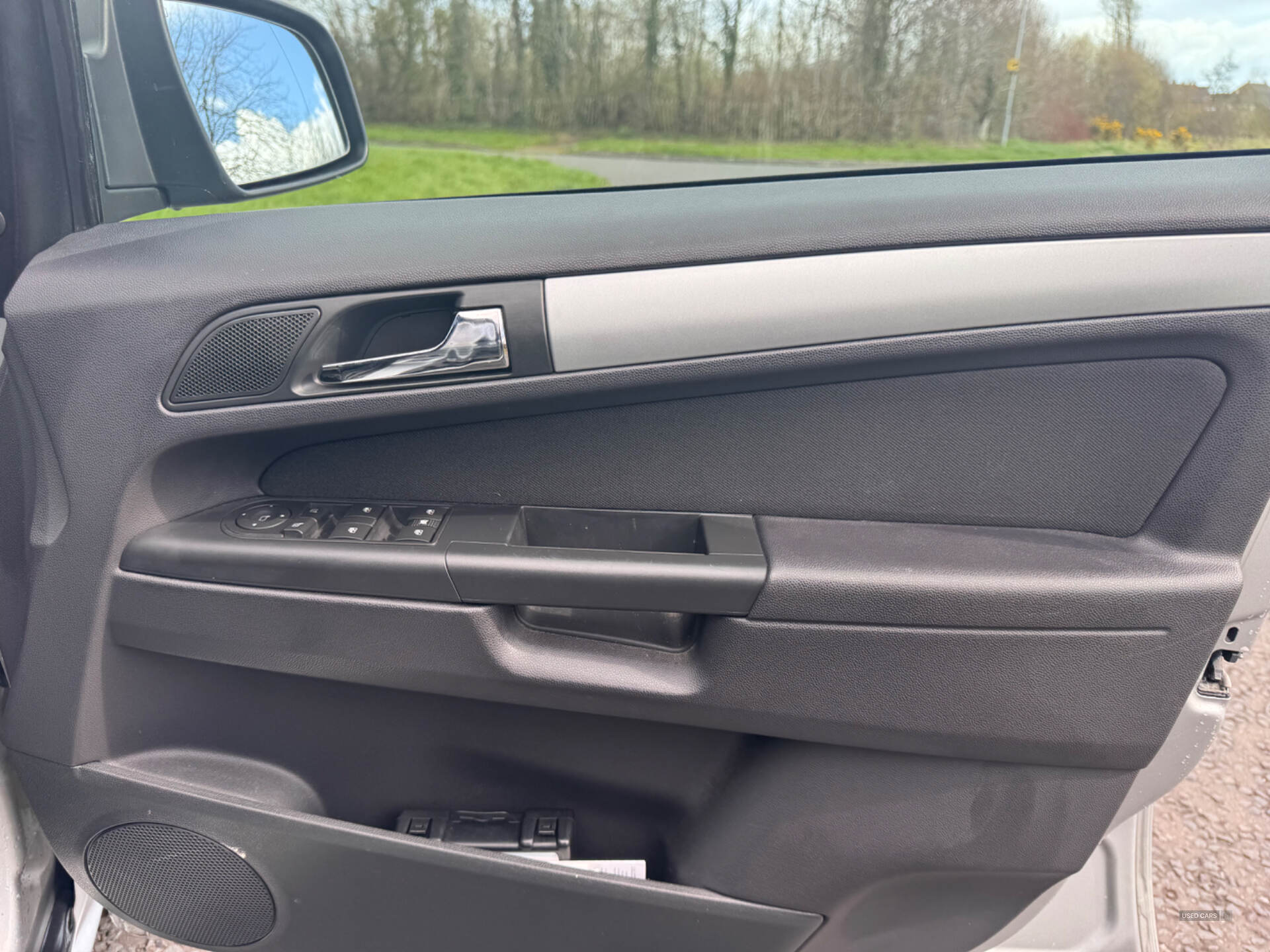 Jul 2012 Vauxhall Zafira 1.8i Design 5dr