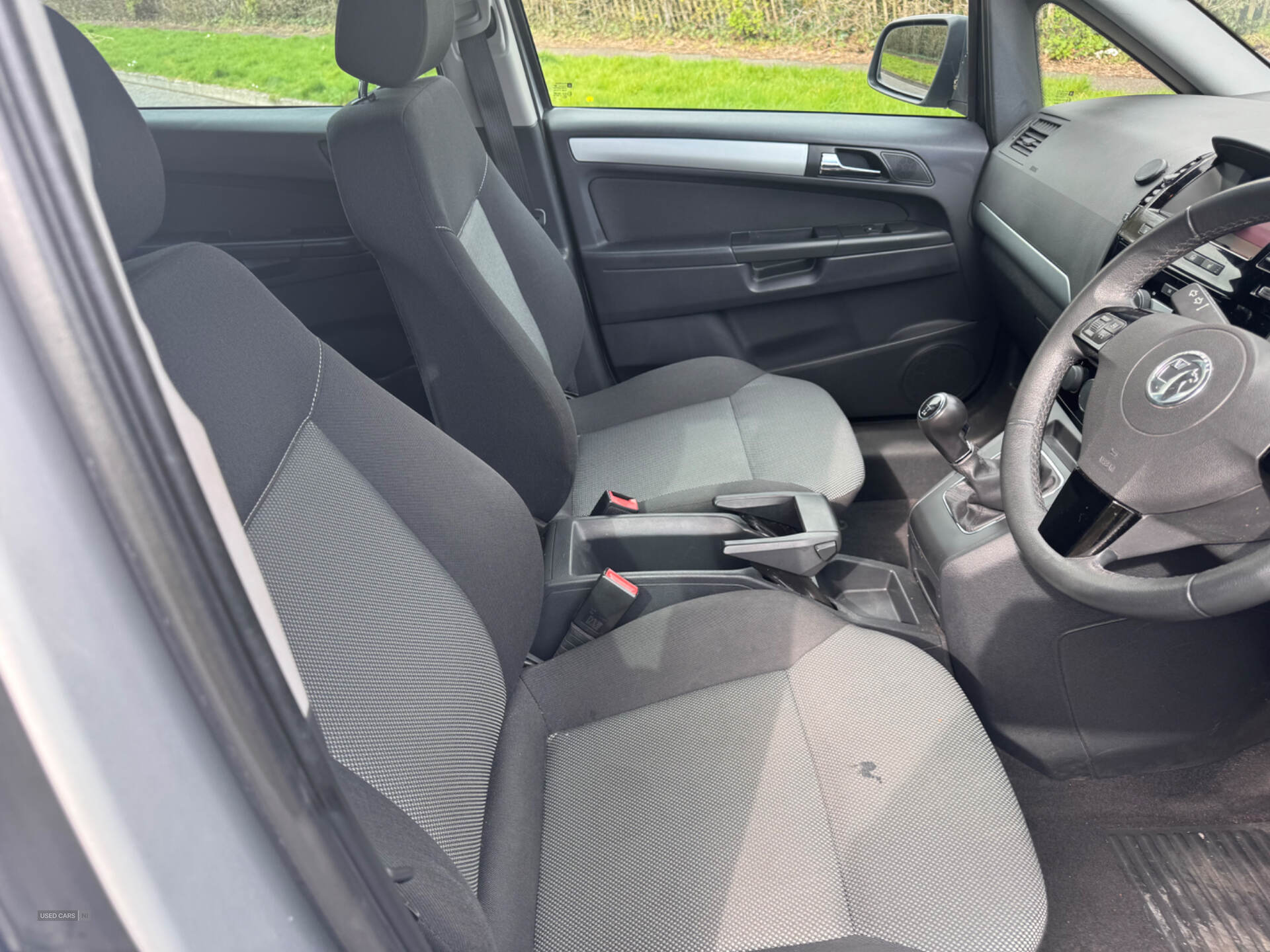 Jul 2012 Vauxhall Zafira 1.8i Design 5dr