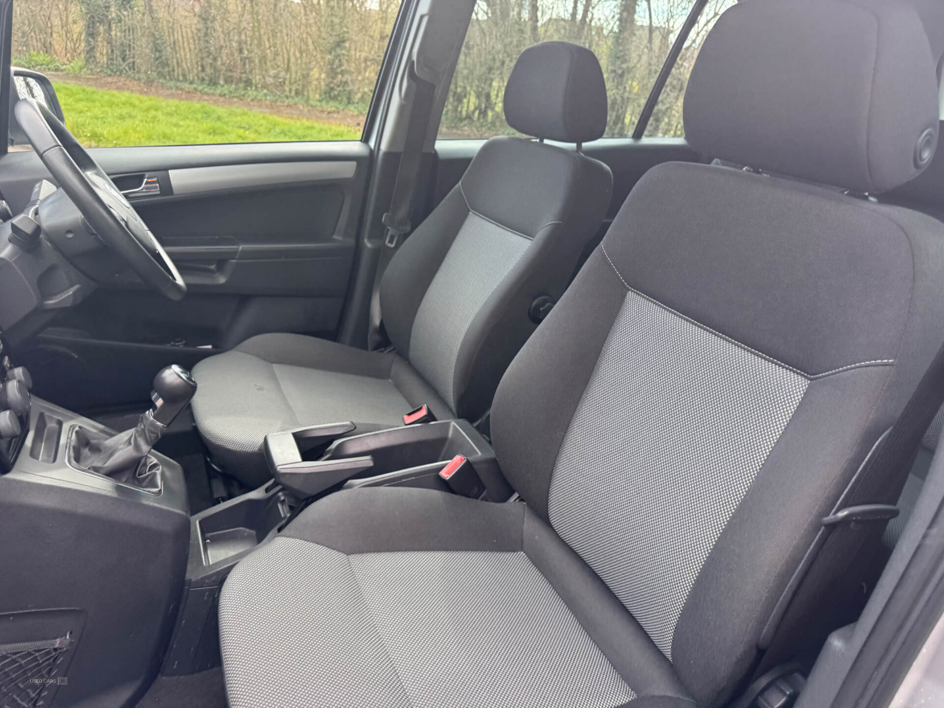 Jul 2012 Vauxhall Zafira 1.8i Design 5dr