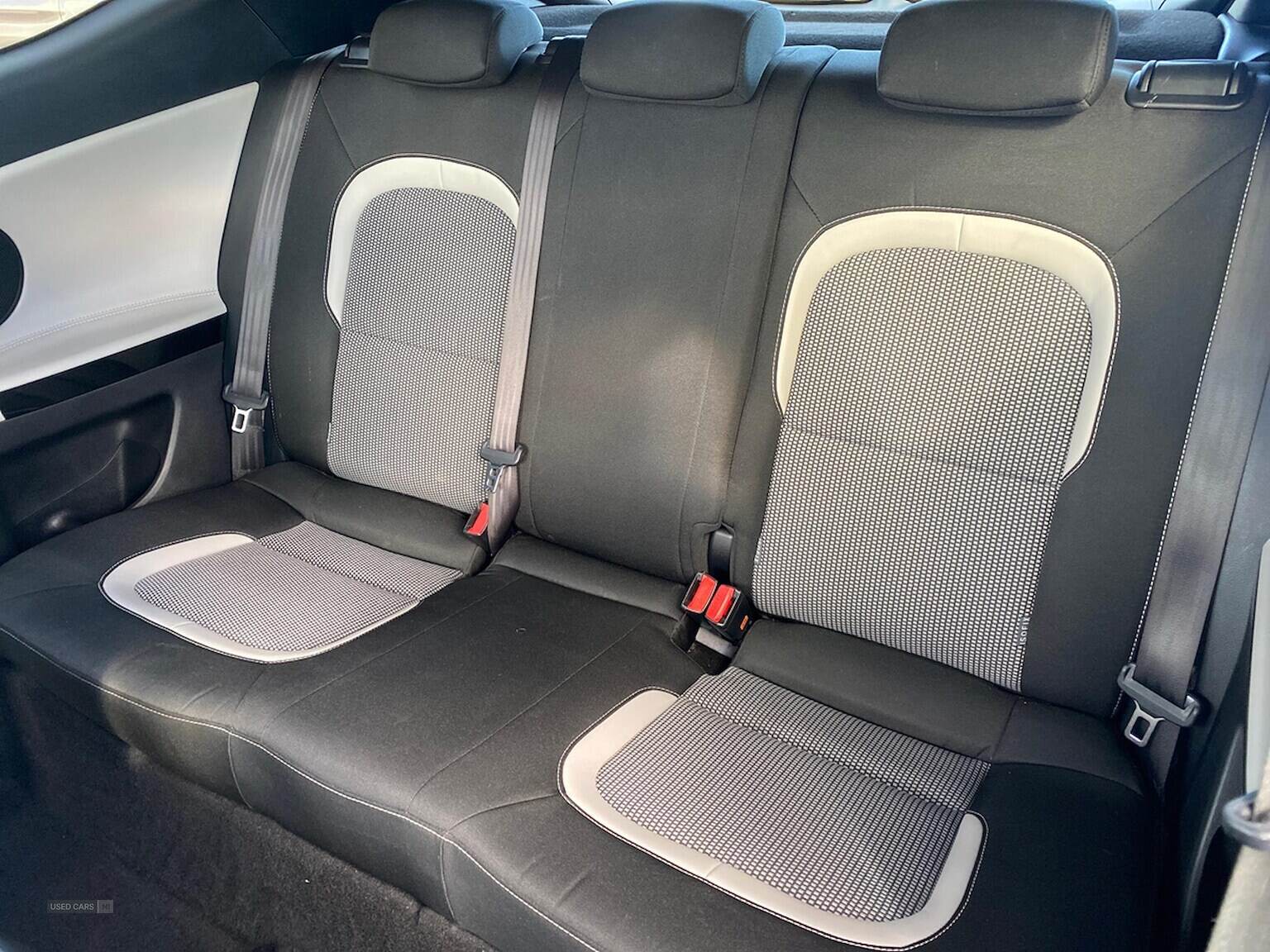 Jun 2015 Kia Pro Ceed 1.6 Crdi S Ecodynamics 3Dr