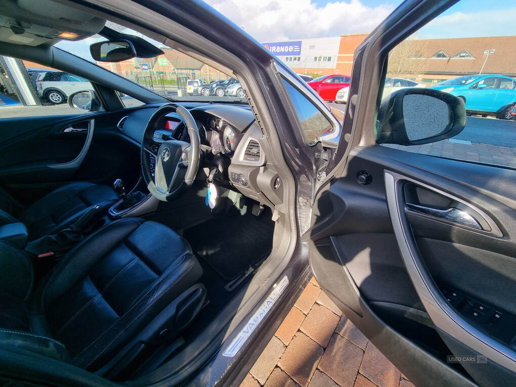 Mar 2013 Vauxhall Astra 2.0 CDTi 16V ecoFLEX Elite 5dr