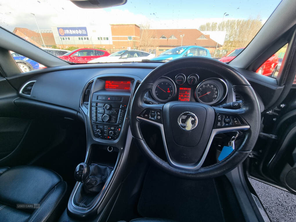 Mar 2013 Vauxhall Astra 2.0 CDTi 16V ecoFLEX Elite 5dr