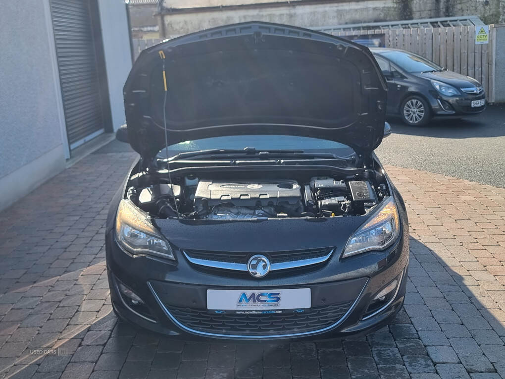 Mar 2013 Vauxhall Astra 2.0 CDTi 16V ecoFLEX Elite 5dr