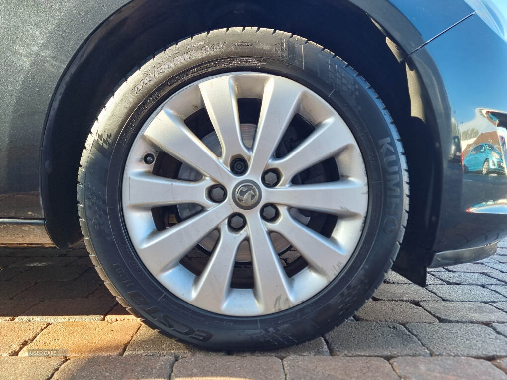 Mar 2013 Vauxhall Astra 2.0 CDTi 16V ecoFLEX Elite 5dr