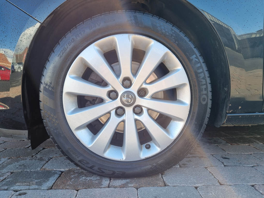 Mar 2013 Vauxhall Astra 2.0 CDTi 16V ecoFLEX Elite 5dr