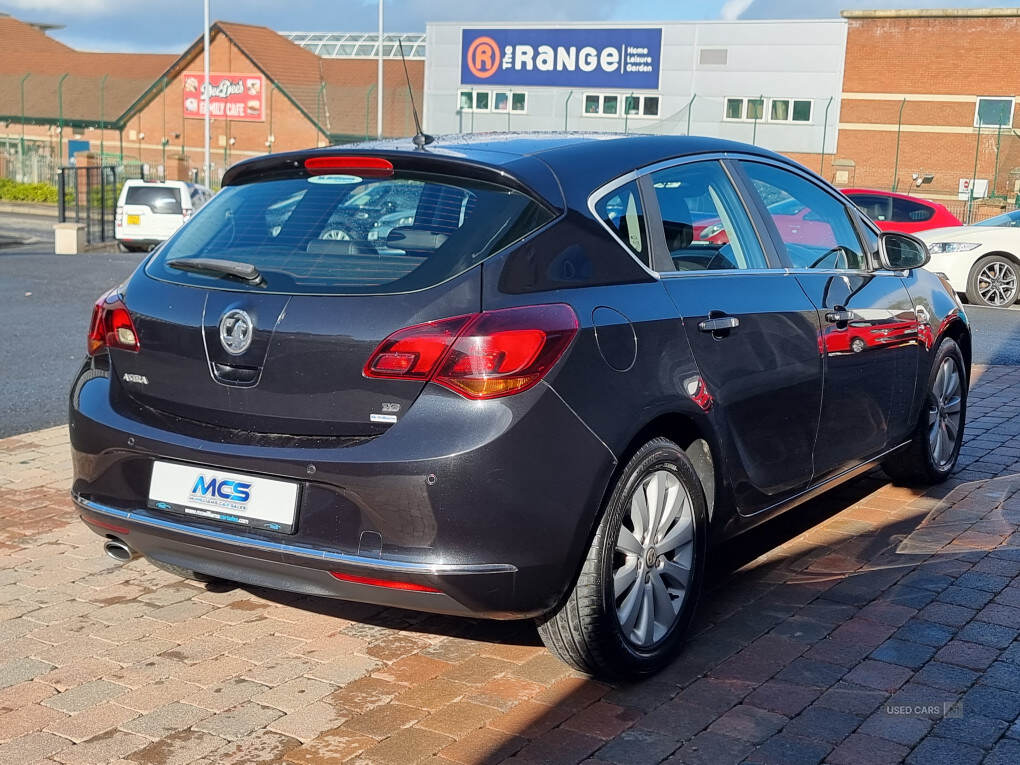 Mar 2013 Vauxhall Astra 2.0 CDTi 16V ecoFLEX Elite 5dr