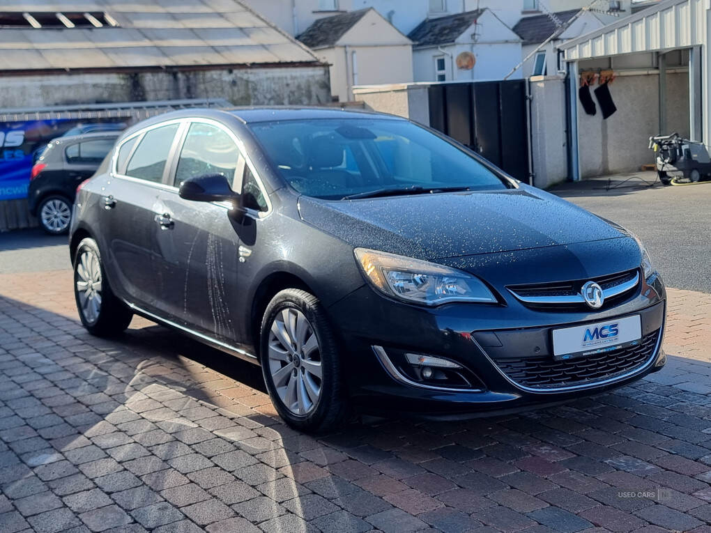 Mar 2013 Vauxhall Astra 2.0 CDTi 16V ecoFLEX Elite 5dr