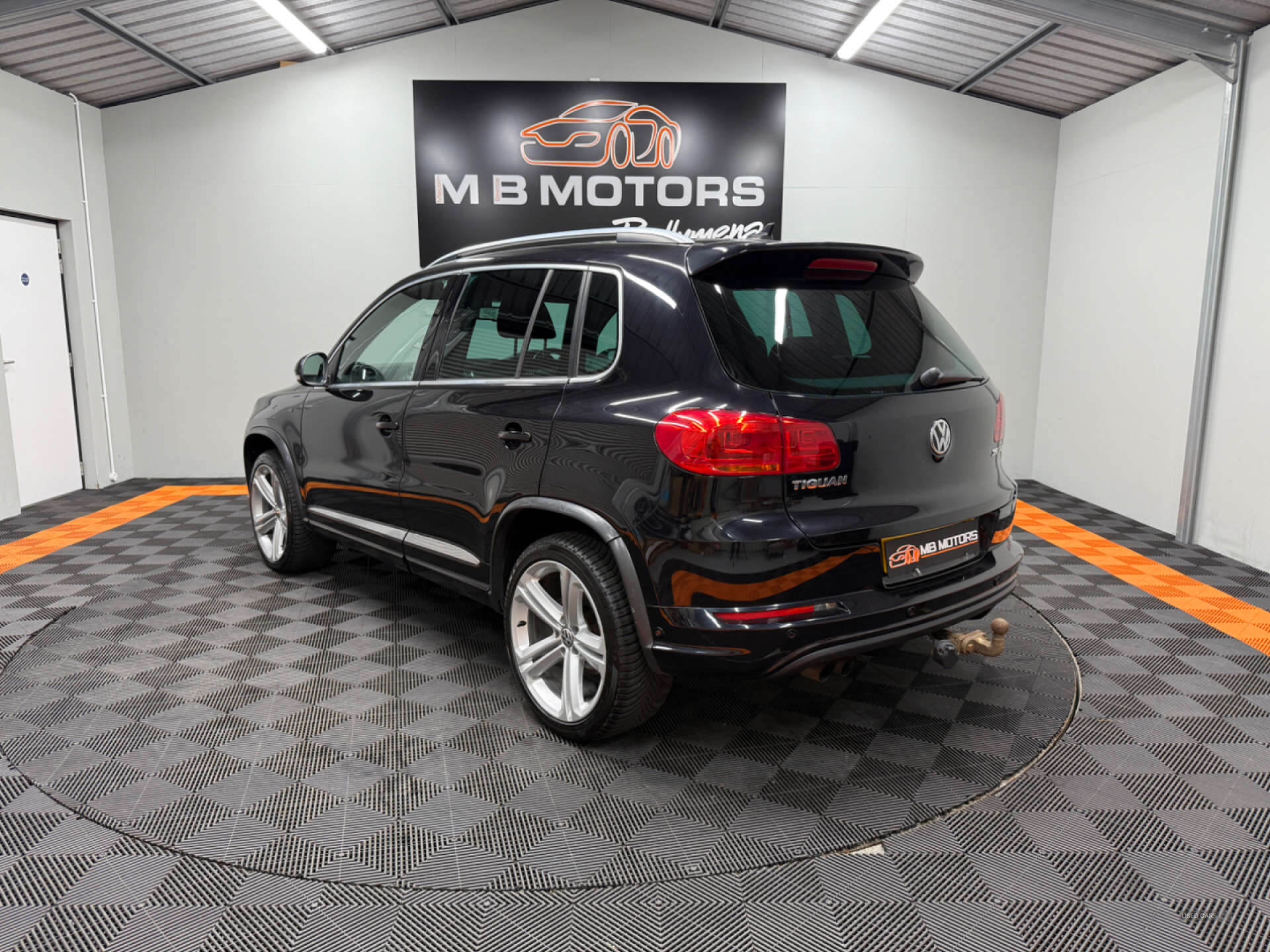 Mar 2015 Volkswagen Tiguan 2.0 TDi BlueMotion Tech R-Line 5dr DSG