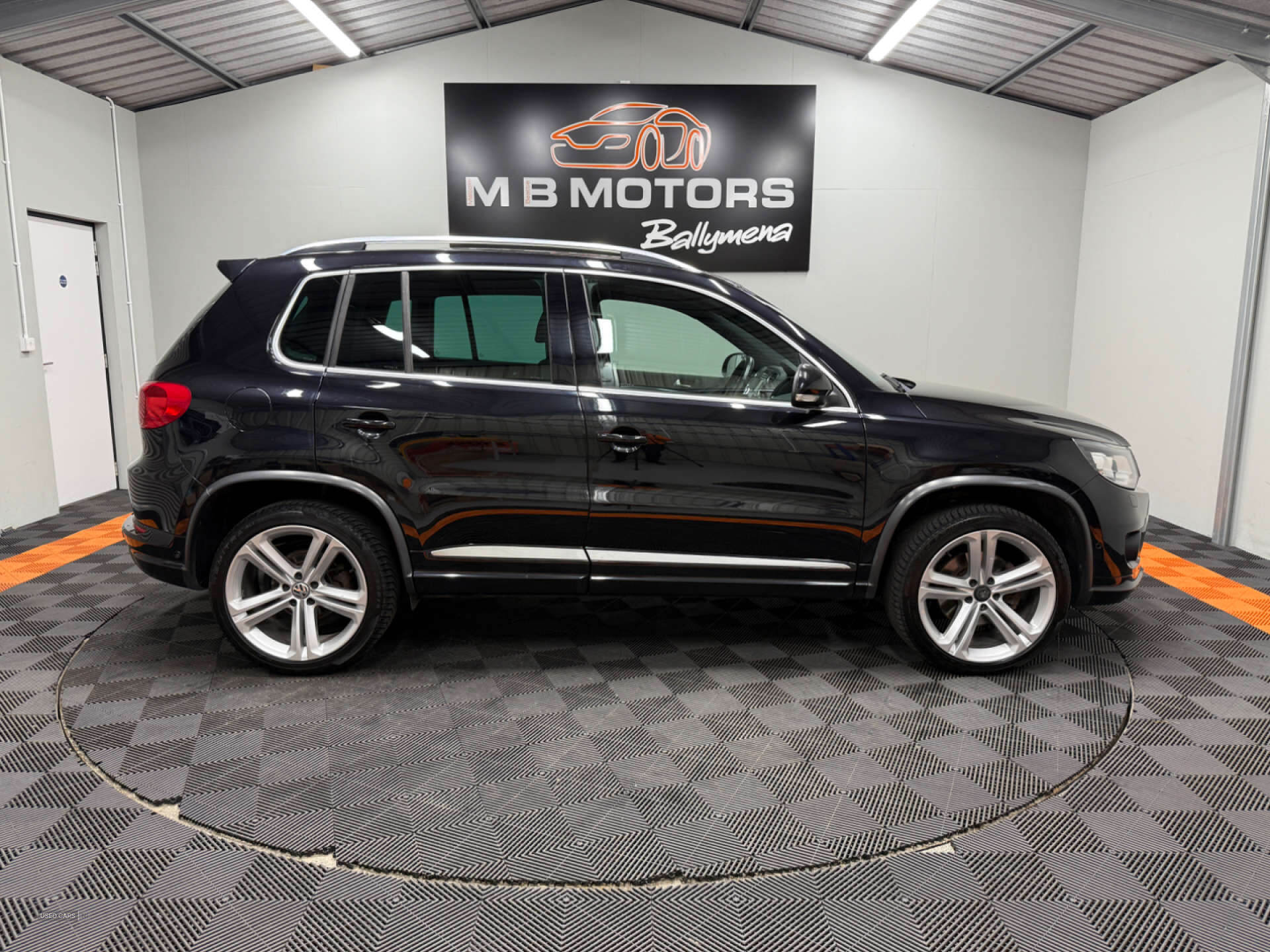 Mar 2015 Volkswagen Tiguan 2.0 TDi BlueMotion Tech R-Line 5dr DSG
