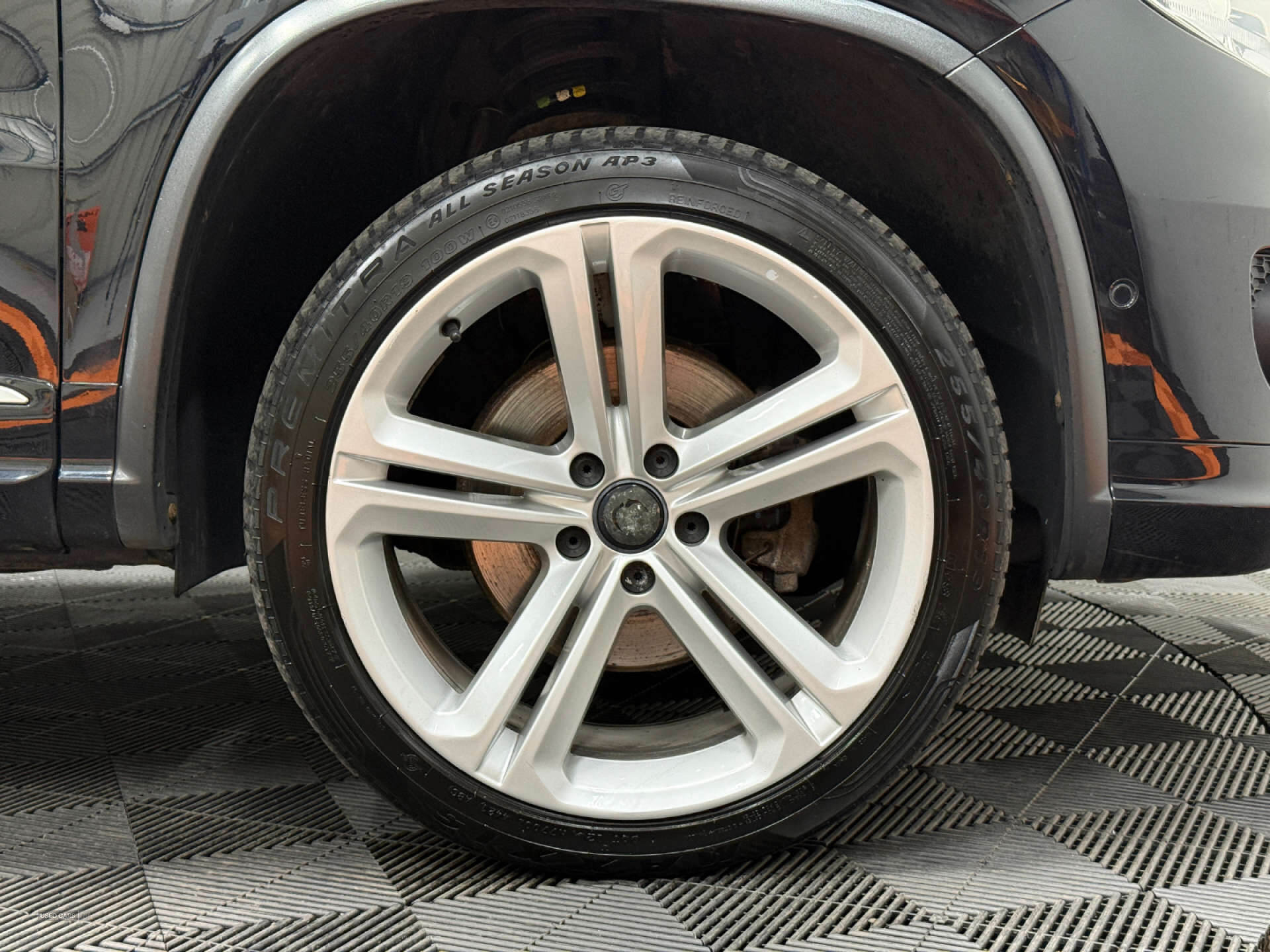 Mar 2015 Volkswagen Tiguan 2.0 TDi BlueMotion Tech R-Line 5dr DSG