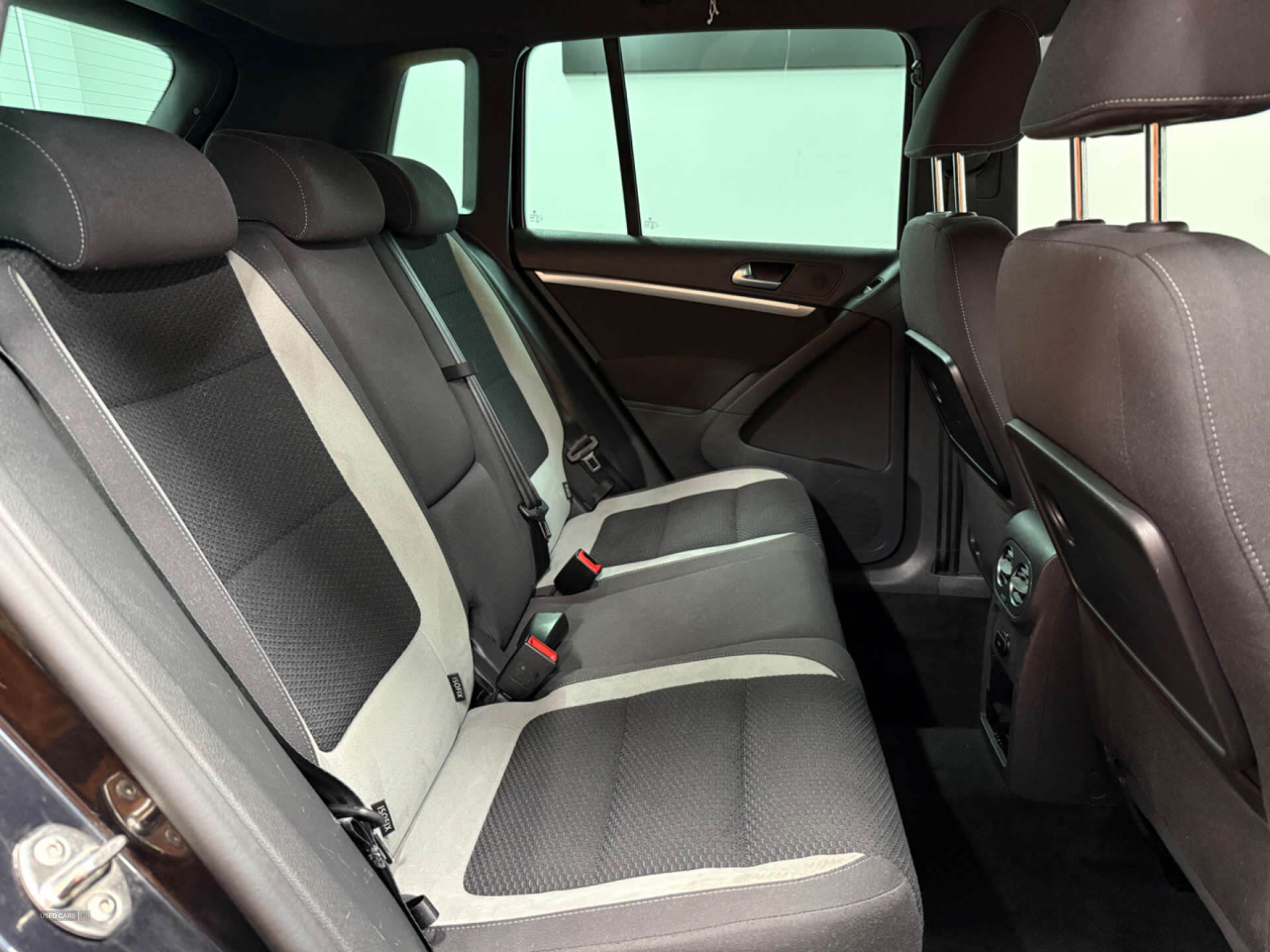 Mar 2015 Volkswagen Tiguan 2.0 TDi BlueMotion Tech R-Line 5dr DSG