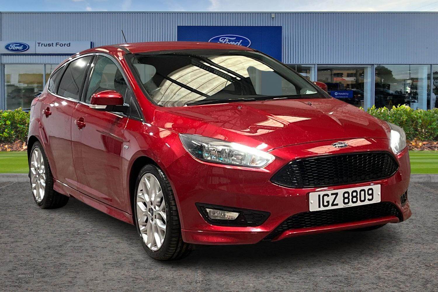 Feb 2018 Ford Focus 1.0 EcoBoost 140 ST-Line Navigation 5dr