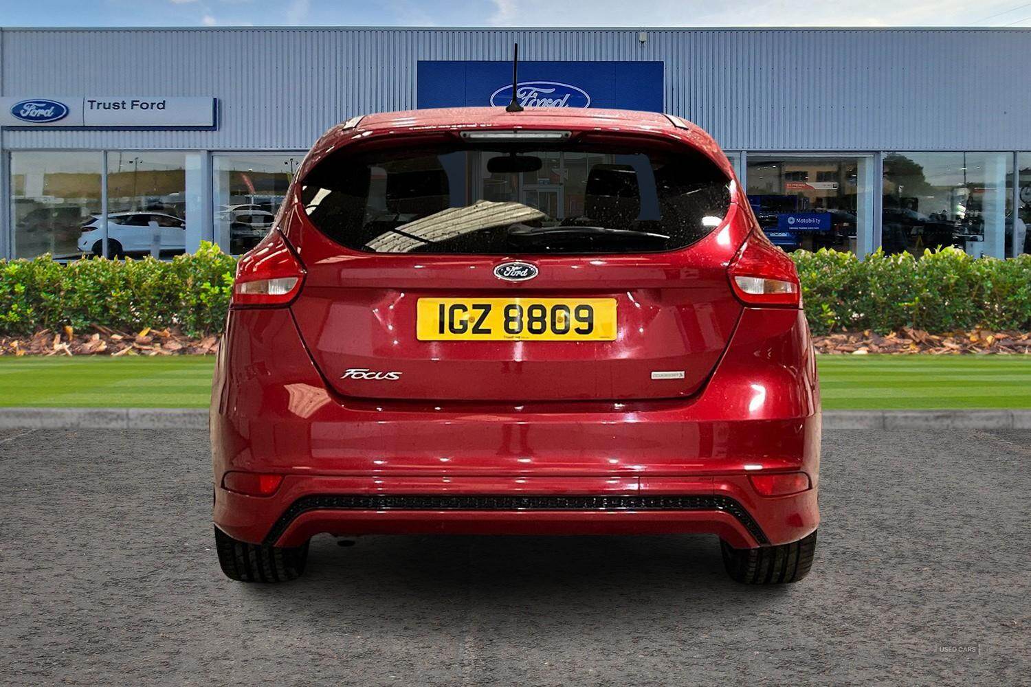 Feb 2018 Ford Focus 1.0 EcoBoost 140 ST-Line Navigation 5dr