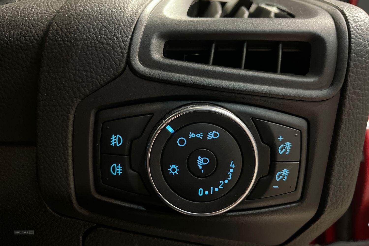 Feb 2018 Ford Focus 1.0 EcoBoost 140 ST-Line Navigation 5dr