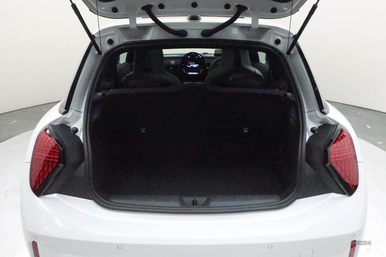 2024 MINI Hatch Cooper C 3 Door