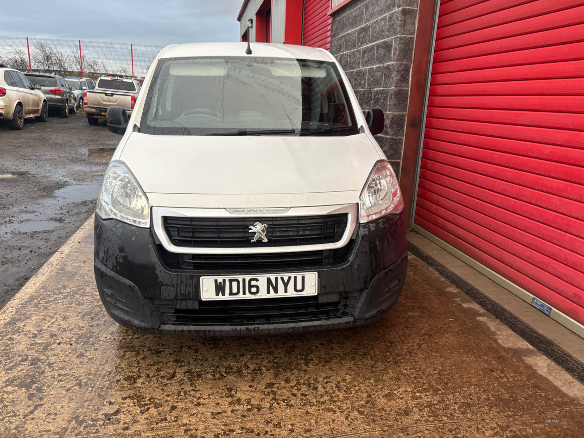 Jun 2016 Peugeot Partner 850 1.6 BlueHDi 100 Professional Van [non SS]