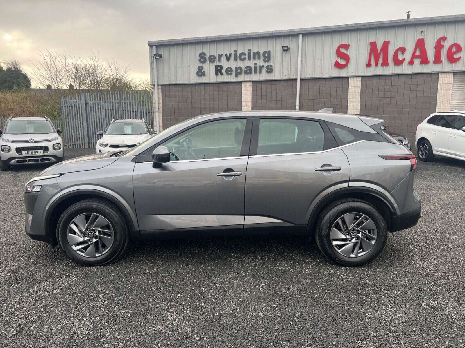 Mar 2022 Nissan Qashqai 1.3 DiG-T MH Acenta Premium 5dr