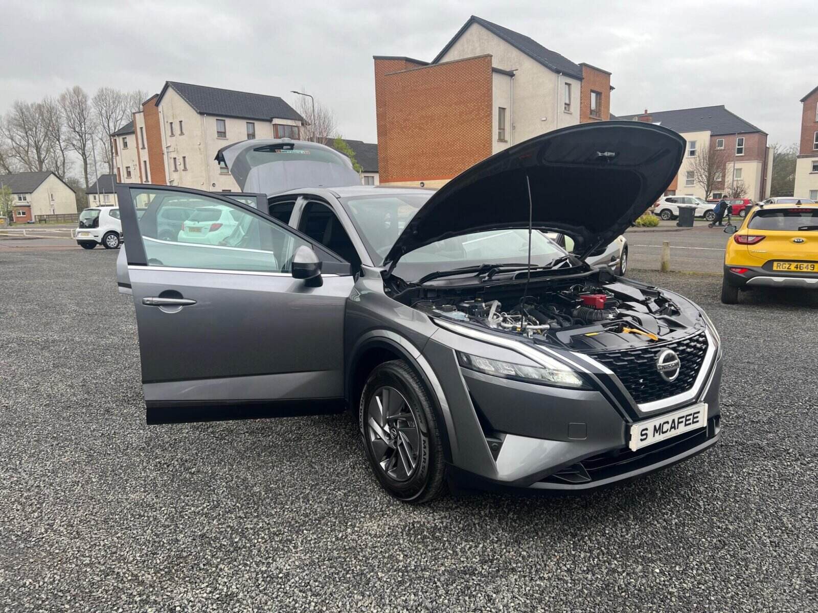 Mar 2022 Nissan Qashqai 1.3 DiG-T MH Acenta Premium 5dr