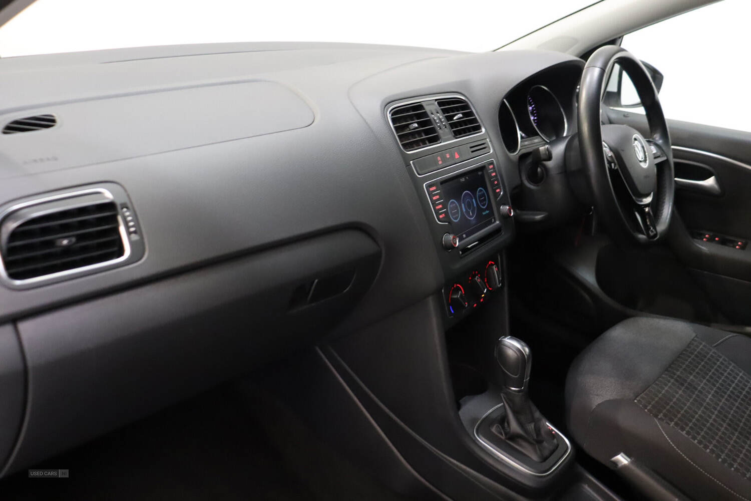 Feb 2016 Volkswagen Polo 1.2 TSI SE 5dr DSG