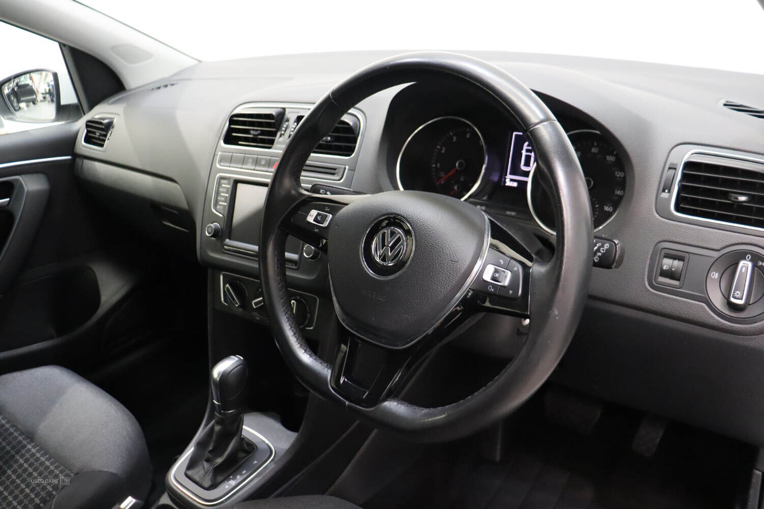 Feb 2016 Volkswagen Polo 1.2 TSI SE 5dr DSG