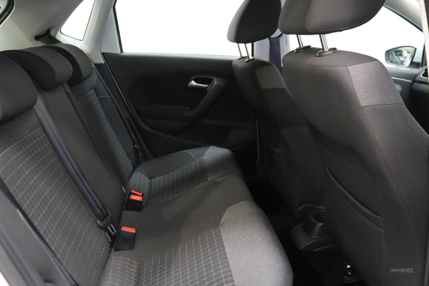Feb 2016 Volkswagen Polo 1.2 TSI SE 5dr DSG