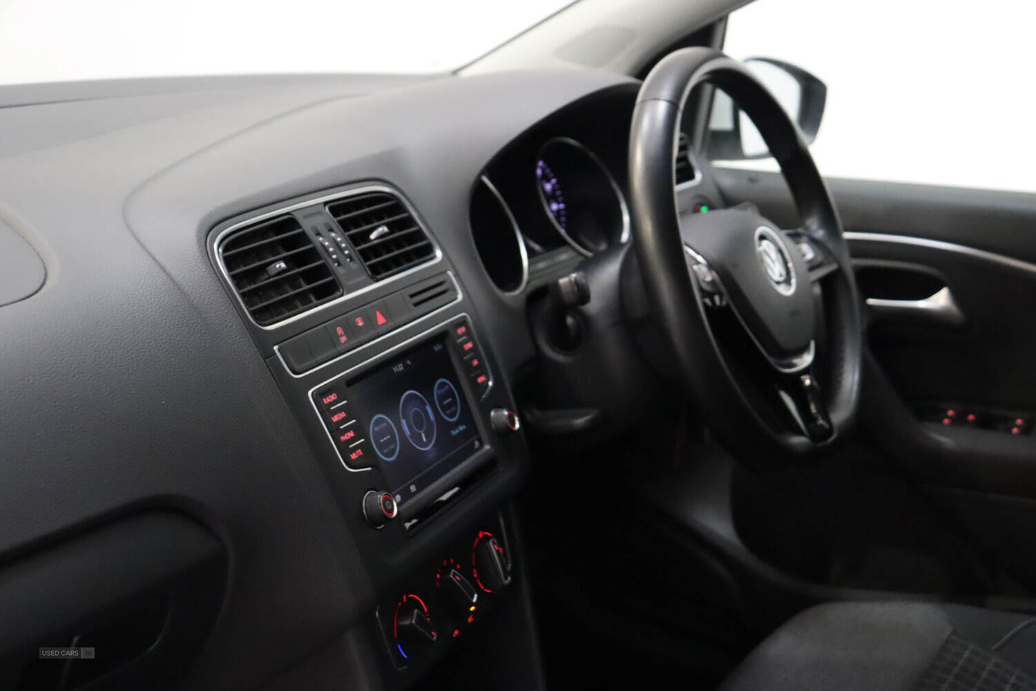 Feb 2016 Volkswagen Polo 1.2 TSI SE 5dr DSG
