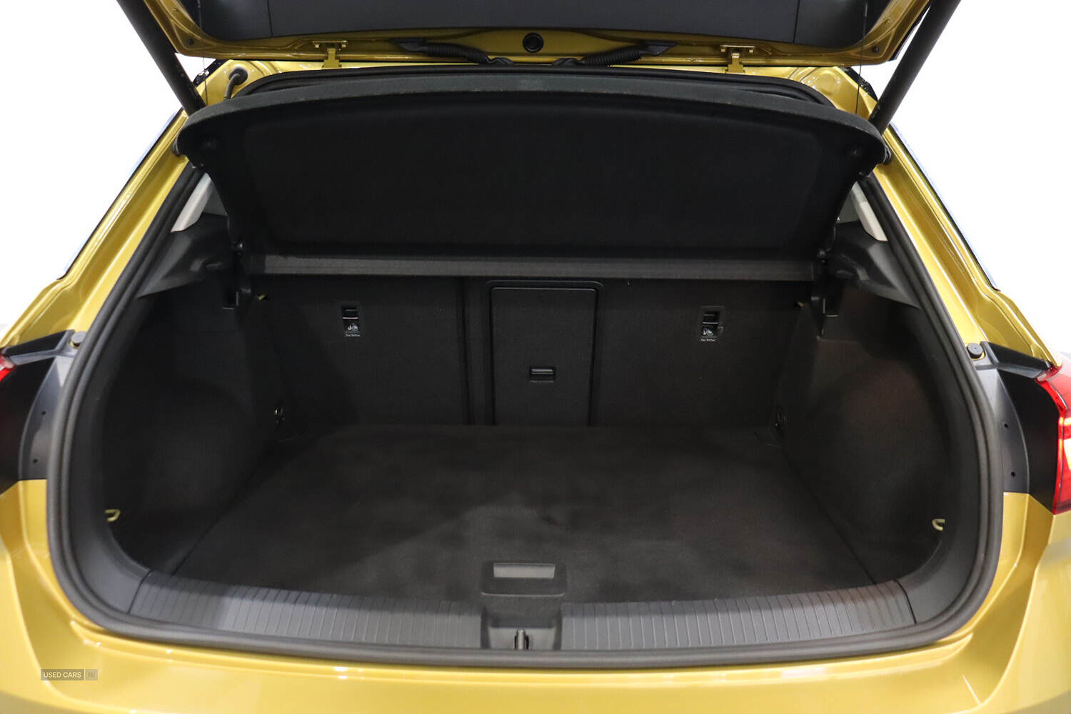 Jan 2022 Volkswagen T-Roc 1.5 TSI EVO Active 5dr