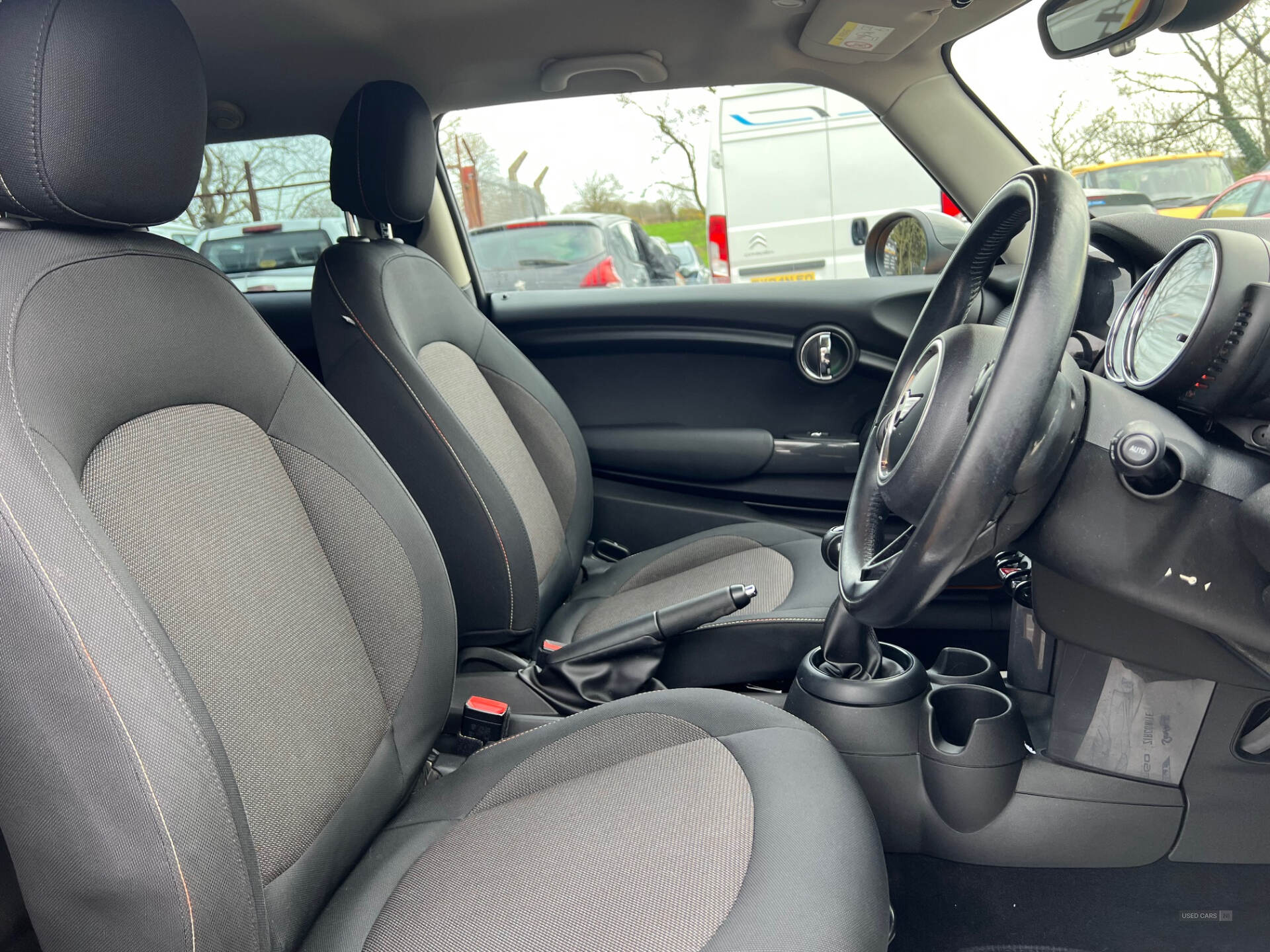 Mar 2015 MINI Hatch 1.5 Cooper 3dr