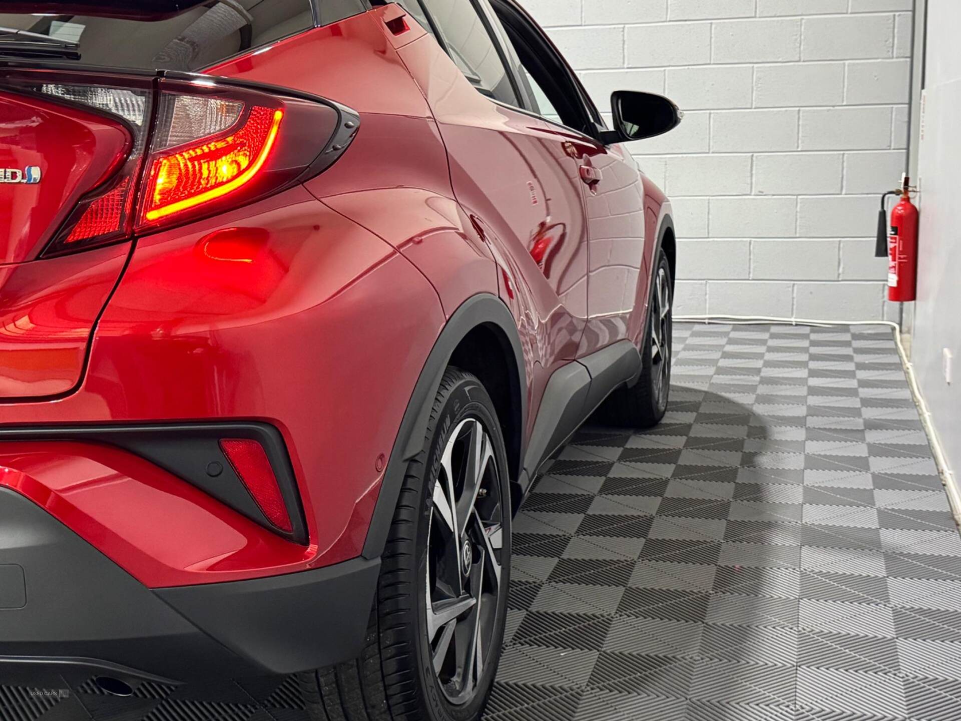 Mar 2022 Toyota C-HR 1.8 Hybrid Design 5dr CVT