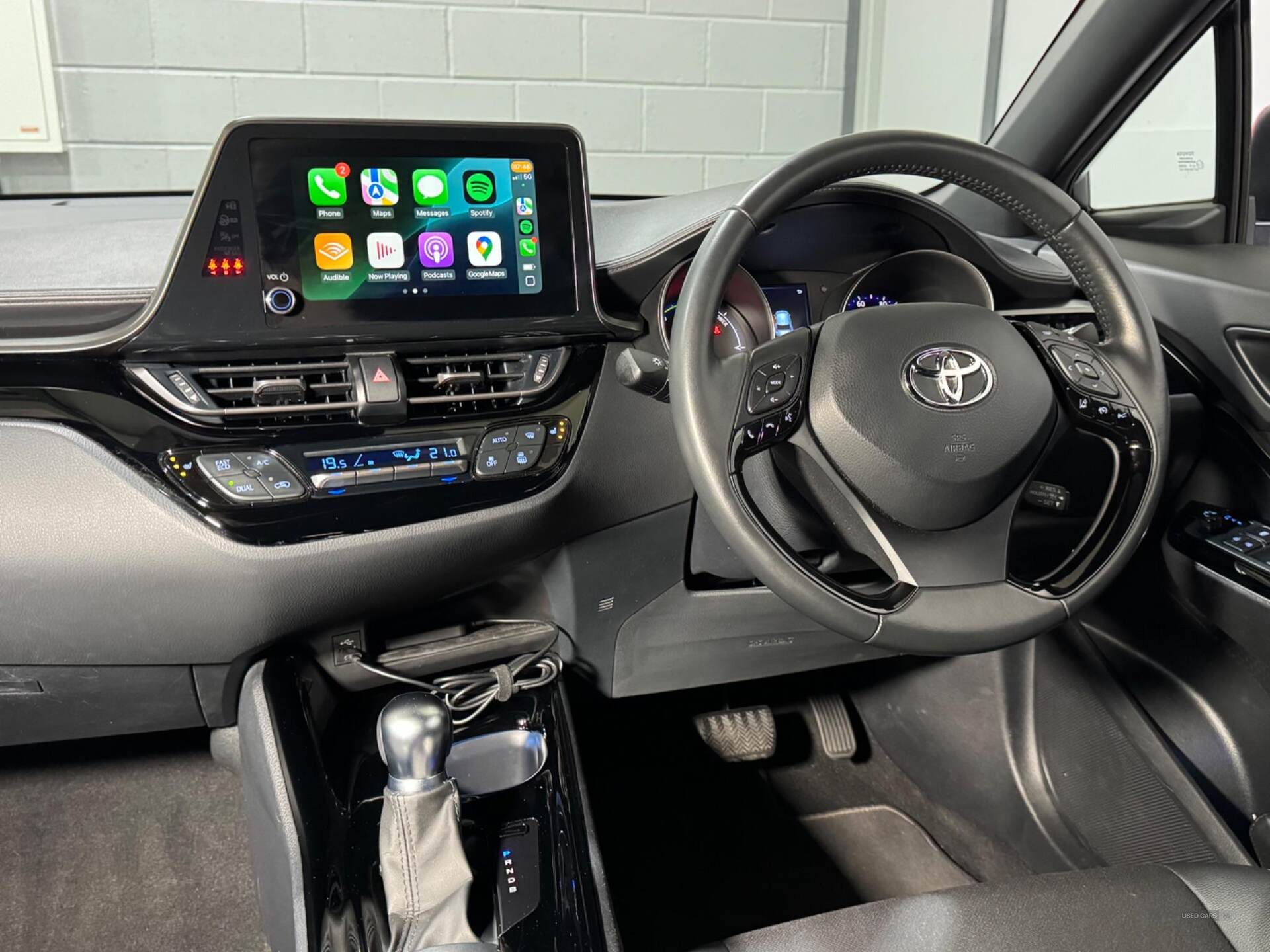 Mar 2022 Toyota C-HR 1.8 Hybrid Design 5dr CVT