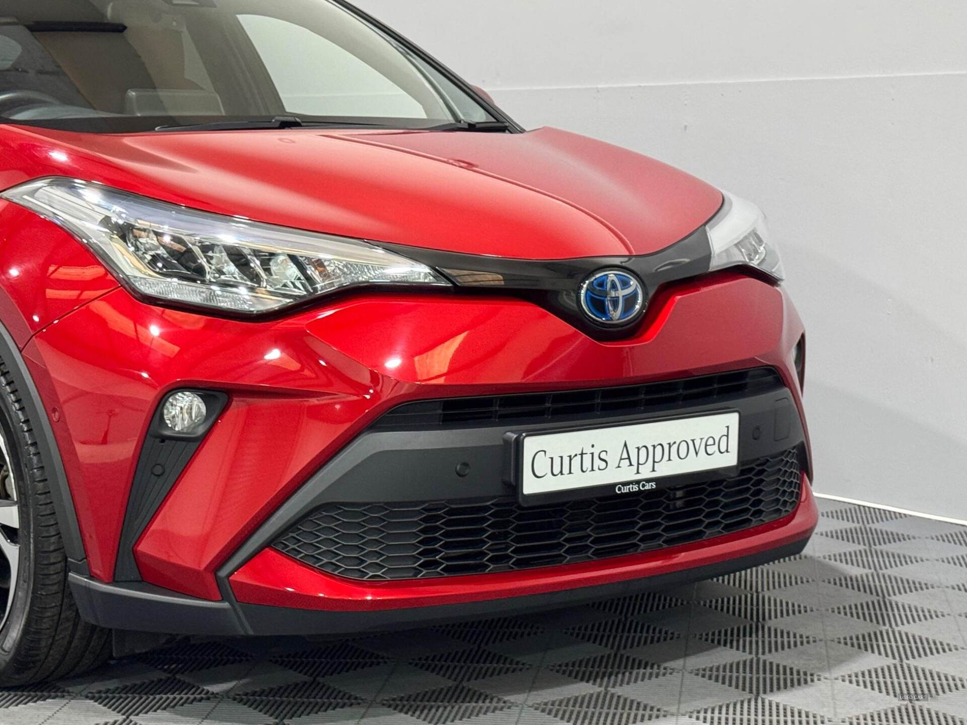 Mar 2022 Toyota C-HR 1.8 Hybrid Design 5dr CVT