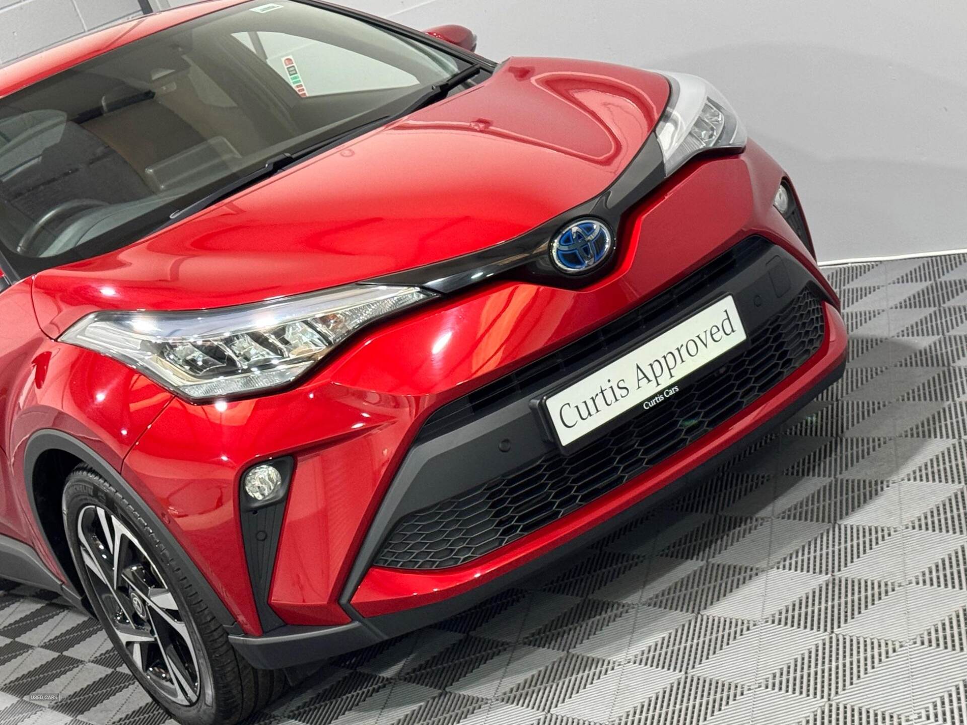 Mar 2022 Toyota C-HR 1.8 Hybrid Design 5dr CVT