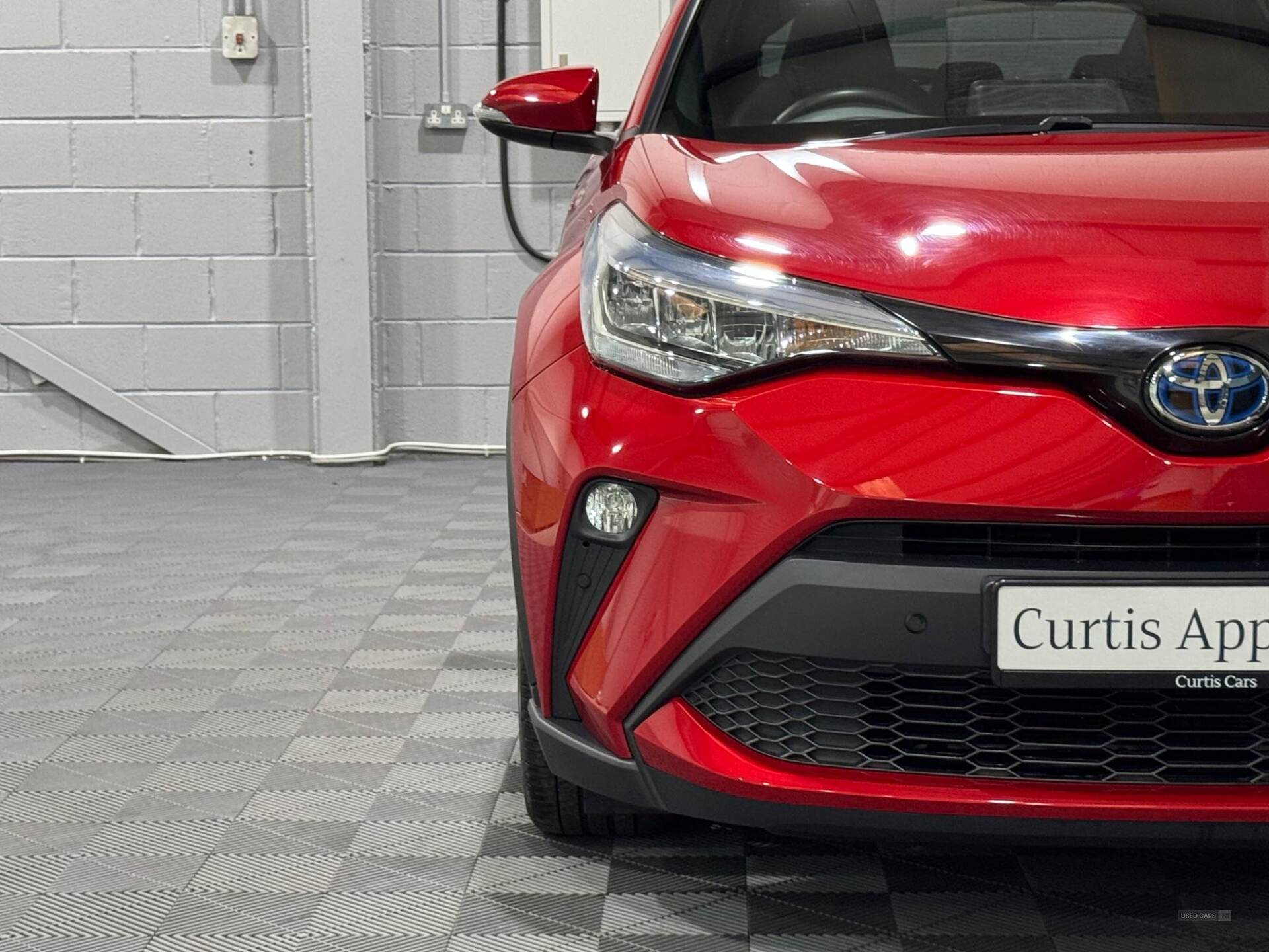 Mar 2022 Toyota C-HR 1.8 Hybrid Design 5dr CVT