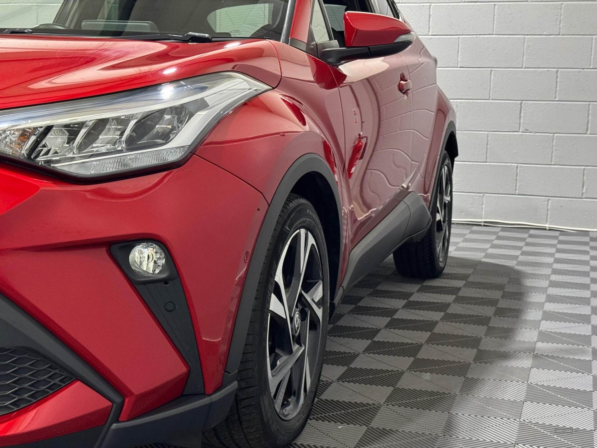 Mar 2022 Toyota C-HR 1.8 Hybrid Design 5dr CVT