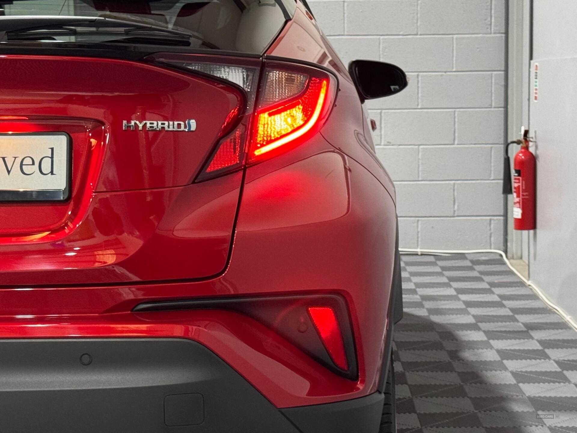 Mar 2022 Toyota C-HR 1.8 Hybrid Design 5dr CVT