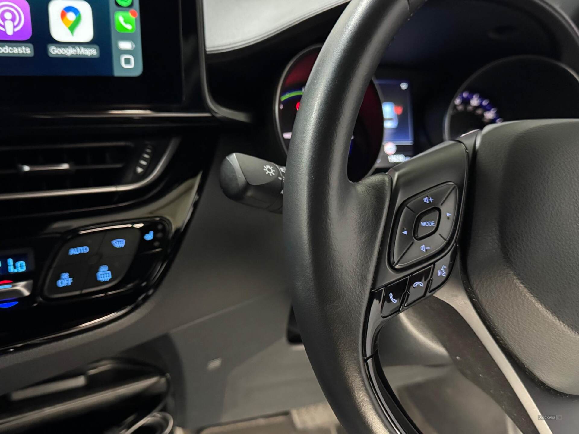Mar 2022 Toyota C-HR 1.8 Hybrid Design 5dr CVT