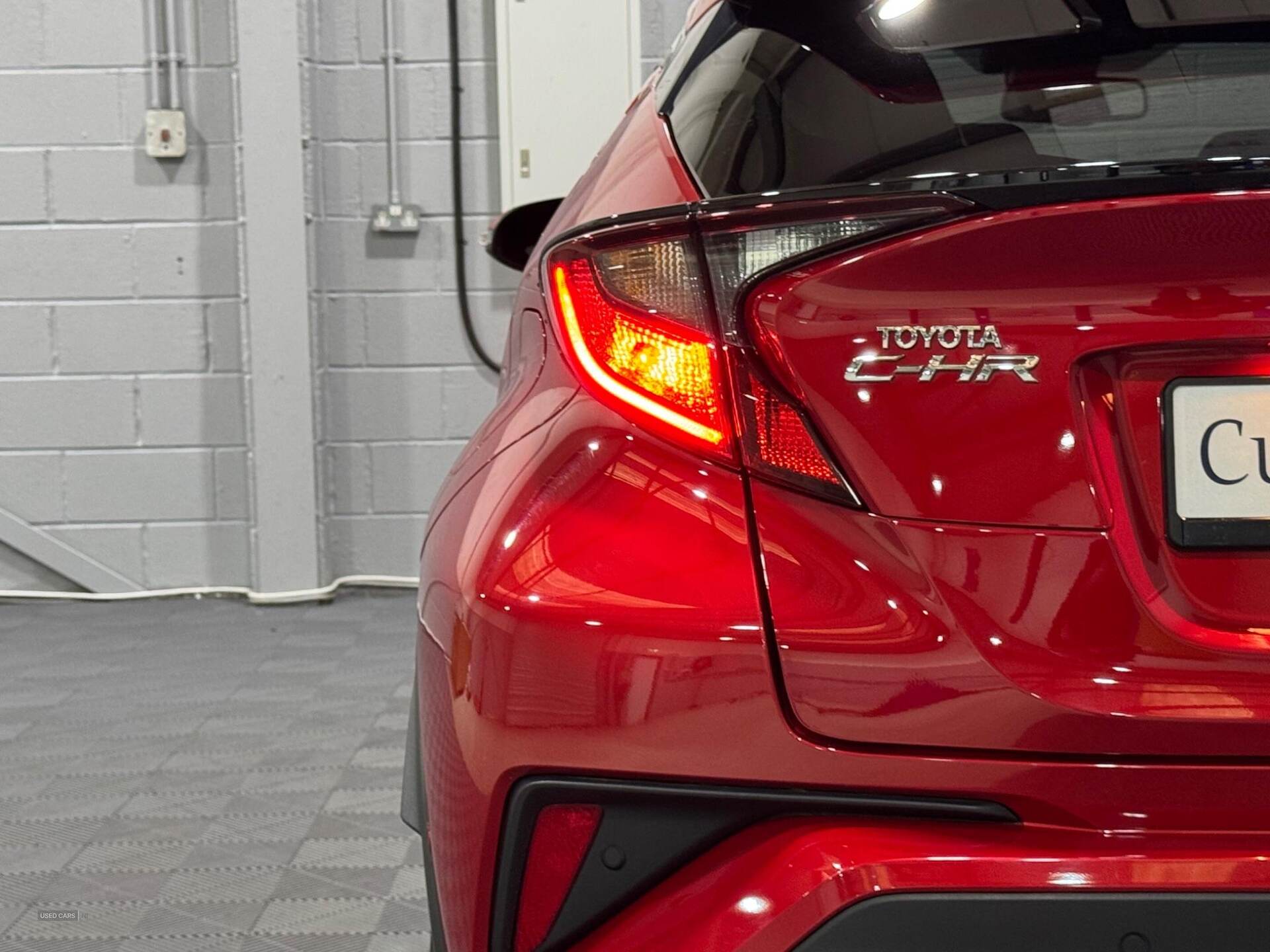 Mar 2022 Toyota C-HR 1.8 Hybrid Design 5dr CVT