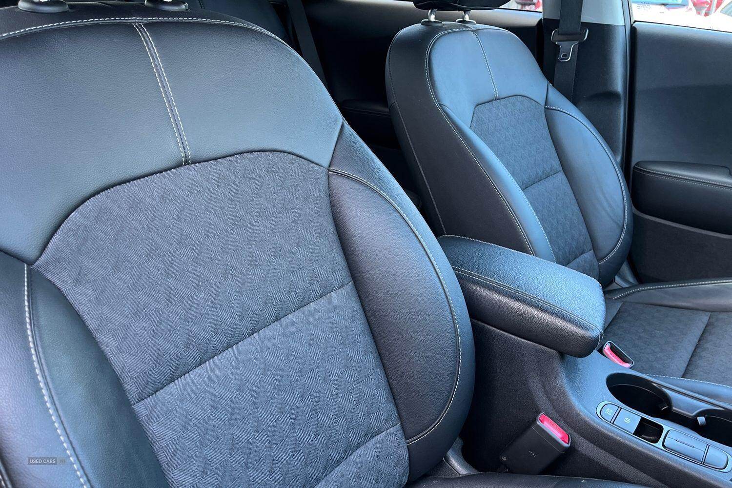 Sep 2021 Kia Niro 1.6 GDi Hybrid 2 5dr DCT