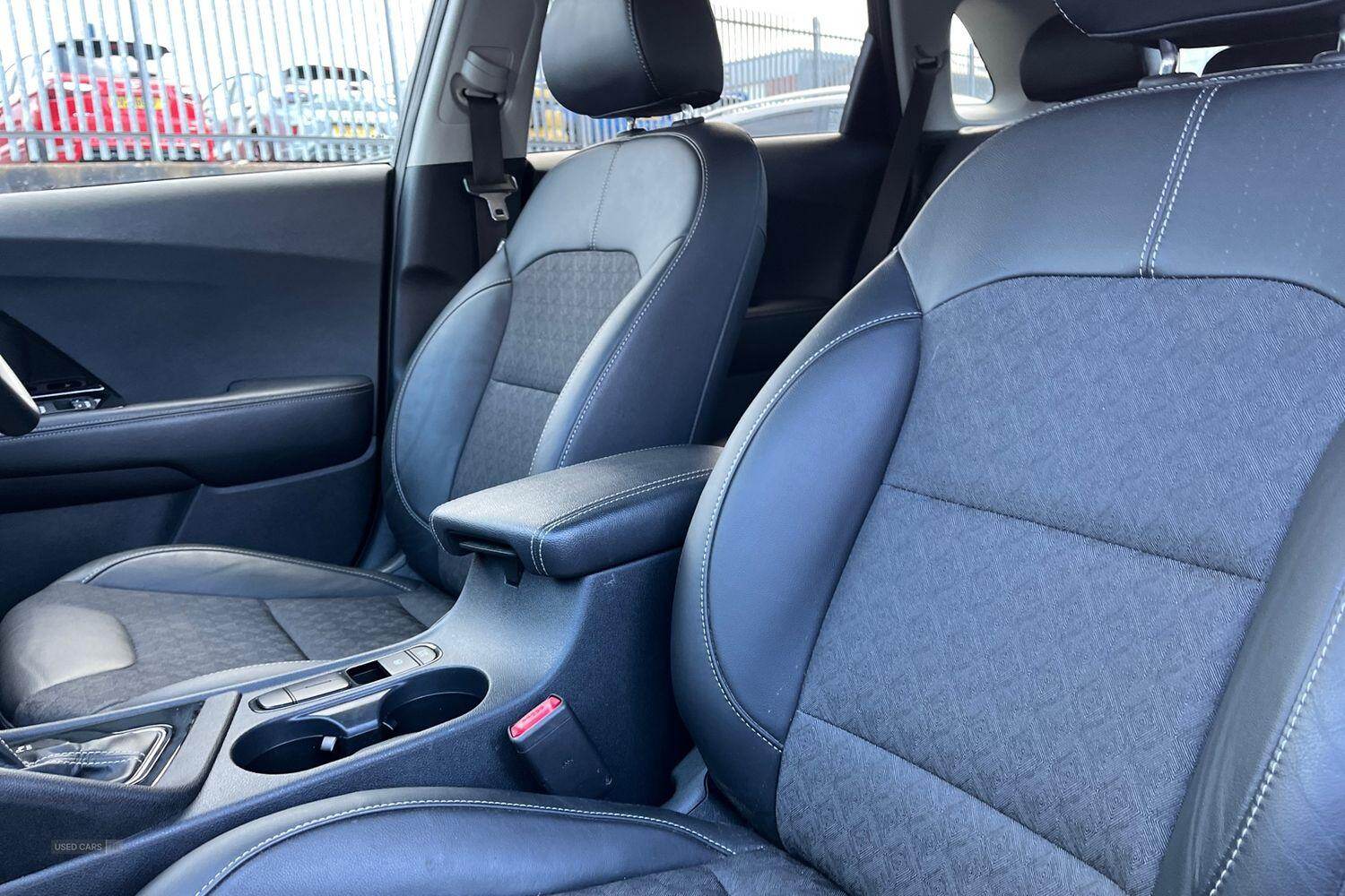 Sep 2021 Kia Niro 1.6 GDi Hybrid 2 5dr DCT