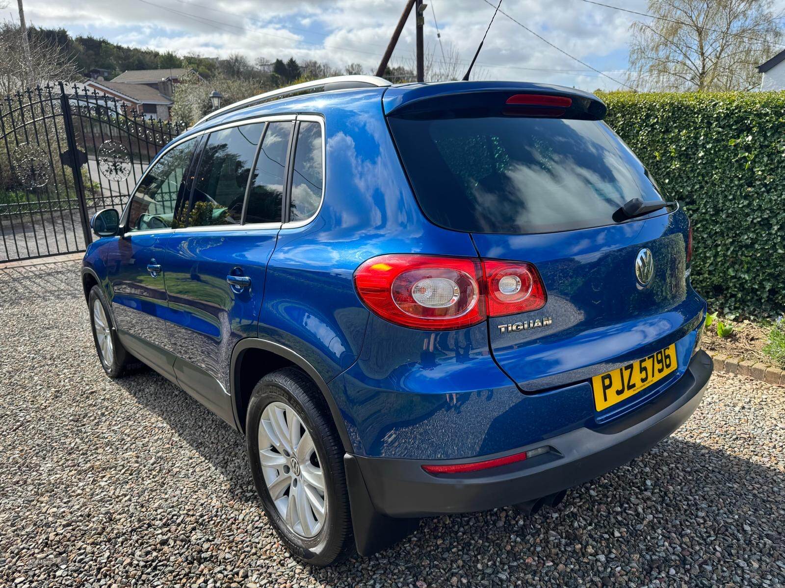 Sep 2009 Volkswagen Tiguan 2.0 TDi SE 5dr