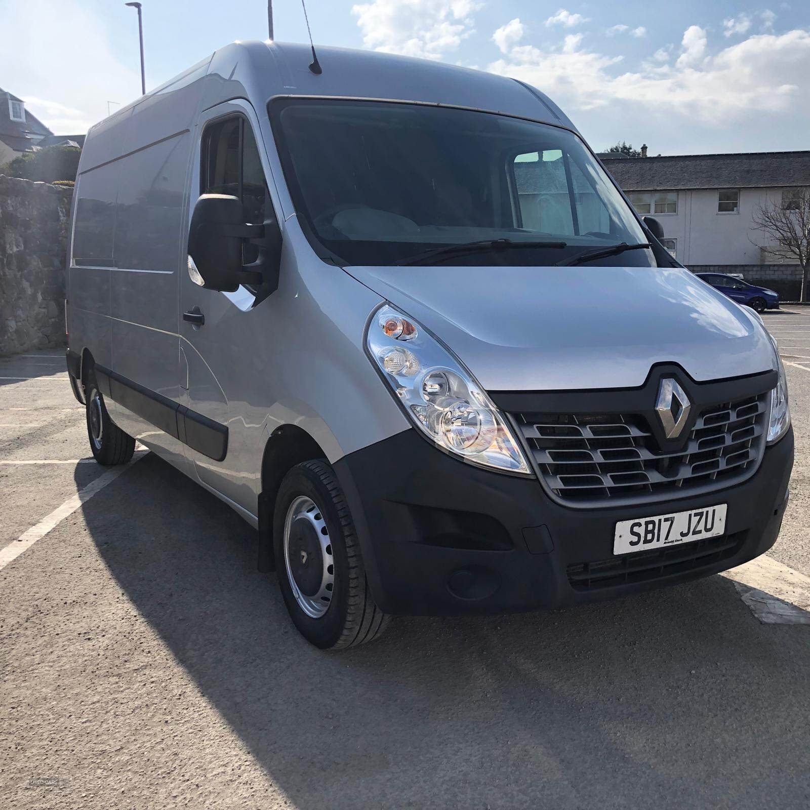 Mar 2017 Renault Master MM35dCi 130 Business Medium Roof Van
