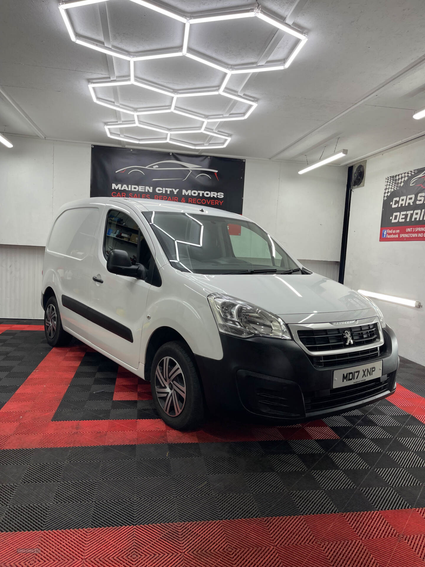 Jul 2017 Peugeot Partner 850 SE 1.6 BlueHDi 100 Van [non Start Stop]