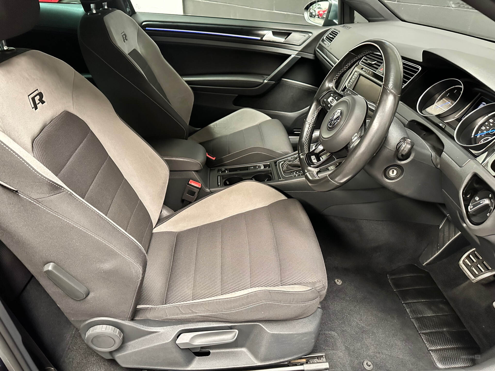 Mar 2016 Volkswagen Golf 2.0 TSI R 3dr DSG