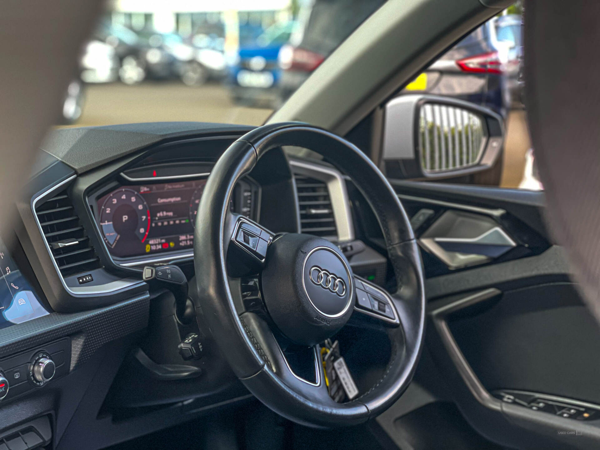 Car Thumbnail 14