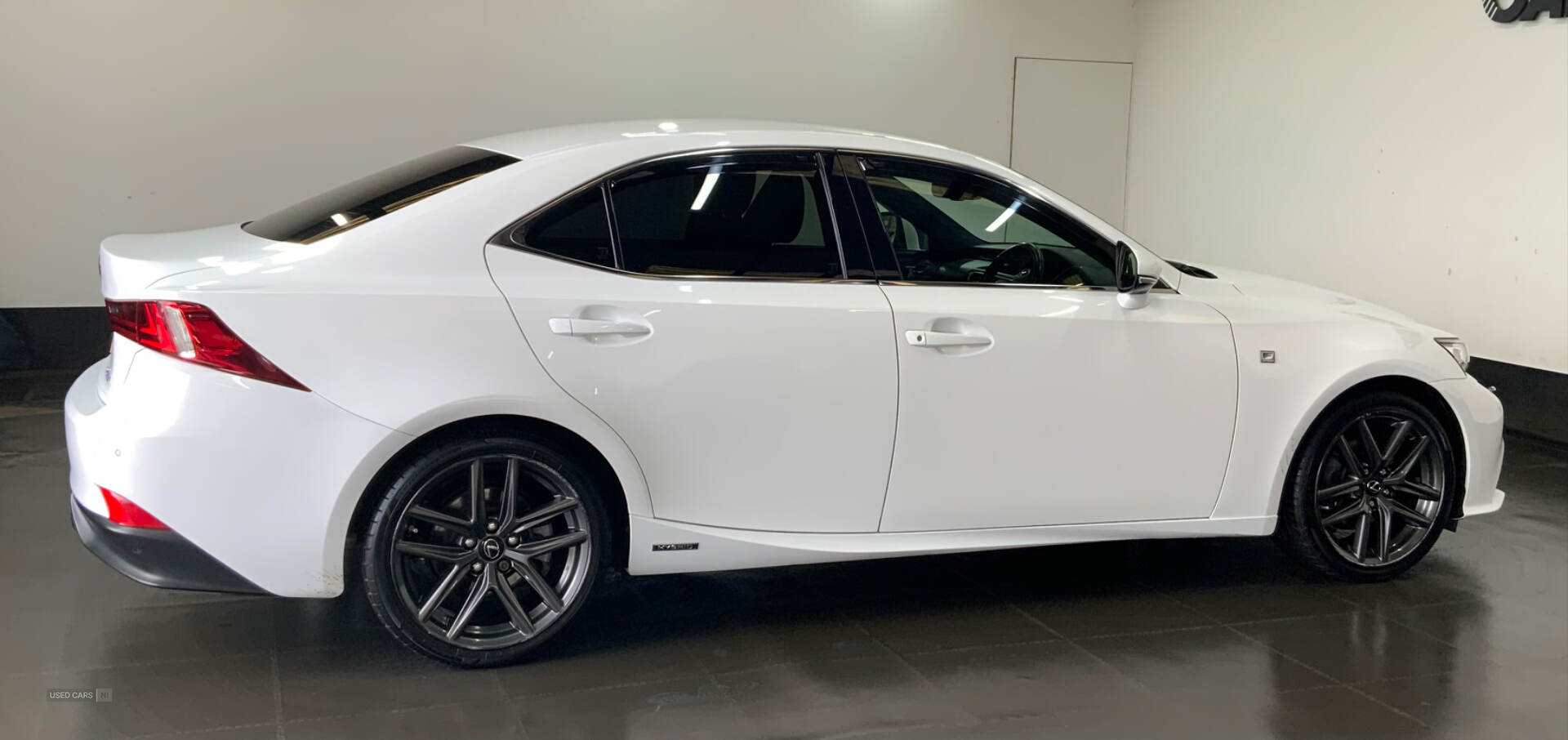 Jul 2014 Lexus IS-Series 300h F-Sport 4dr CVT Auto