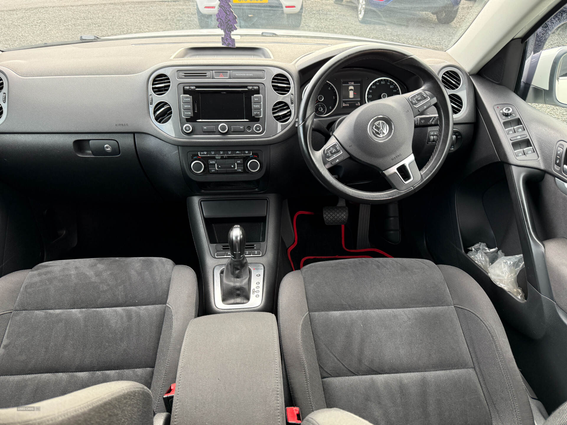 Jan 2014 Volkswagen Tiguan 2.0 TDi BlueMotion Tech Match 5dr DSG