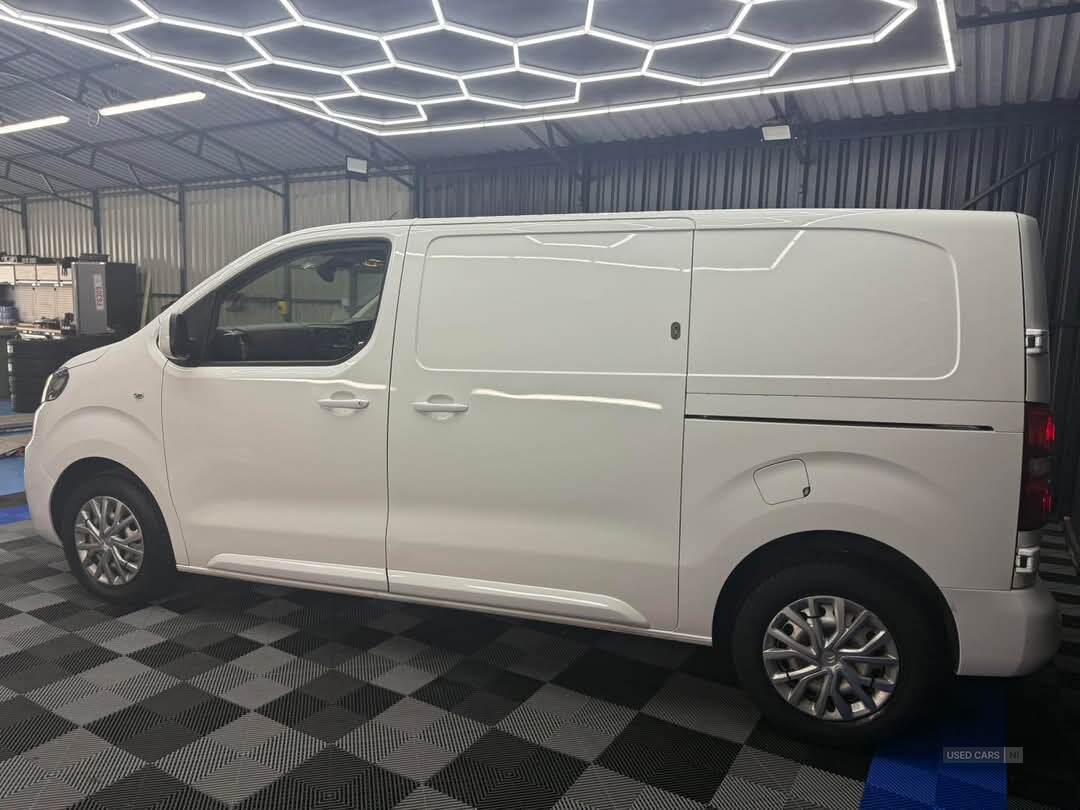 Nov 2020 Citroen Dispatch 1400 2.0 BlueHDi 120 Van Enterprise