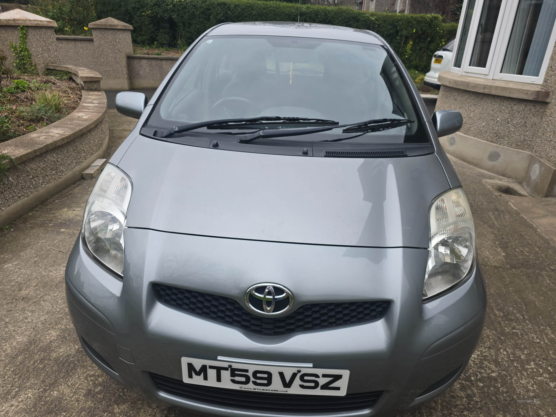 Jan 2010 Toyota Yaris 1.33 VVT-i TR 5dr [6]