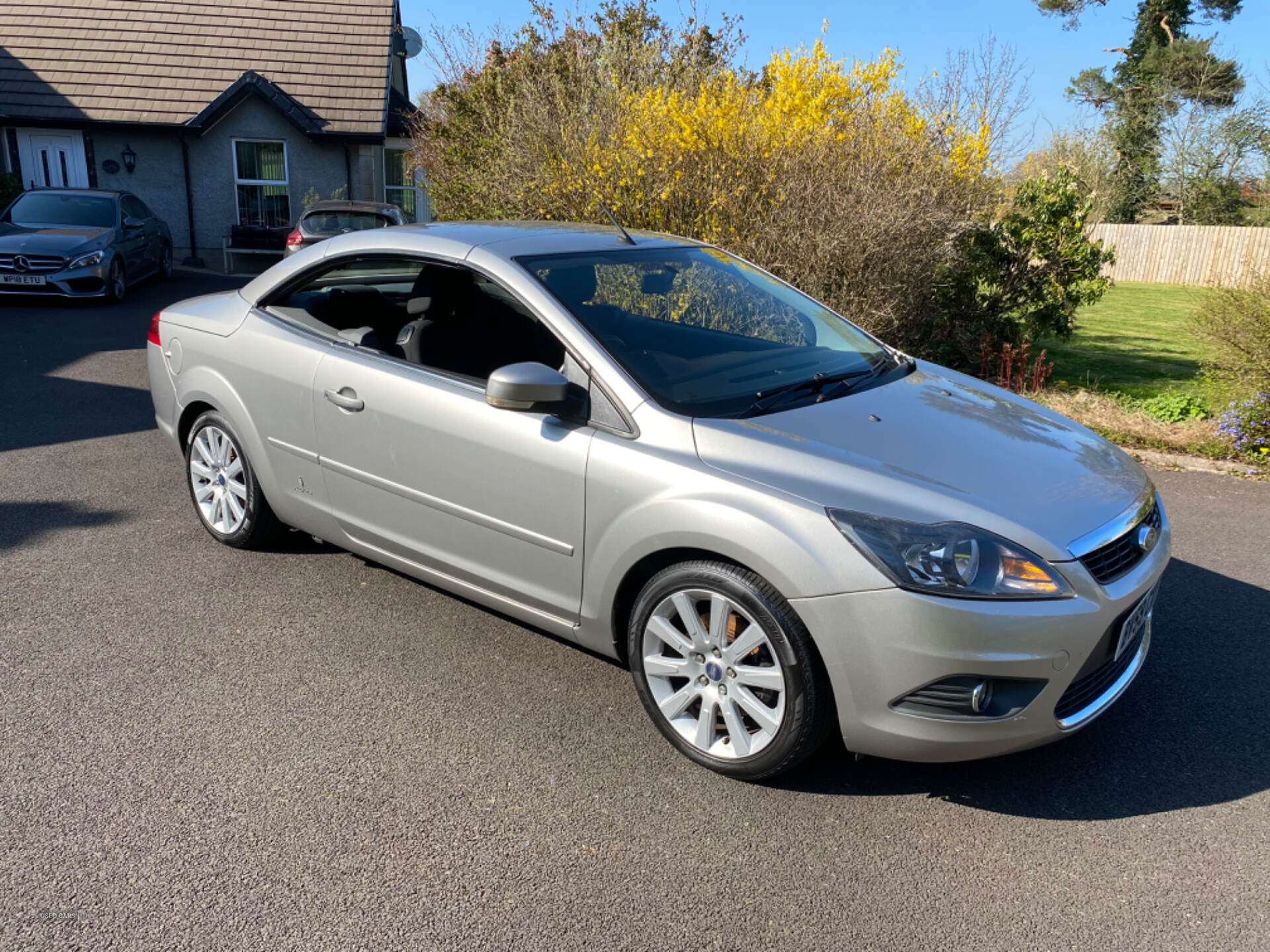 Dec 2009 Ford Focus 2.0 CC-2 2dr